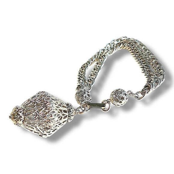 VINTAGE 1950s Silver tone Filigree One Charm Bracelet JUDY LEE Label NEVER WORN - Picture 1 of 6
